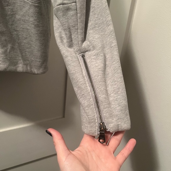 Women’s Gap Jacket - Picture 3 of 4